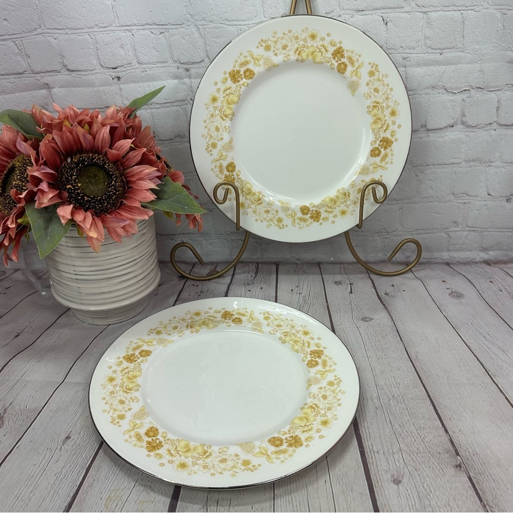 vtg 60s 70s Mimosa by Wedgwood Yellow Floral Rim, Platinum Trim Dinner Plate 2pc
